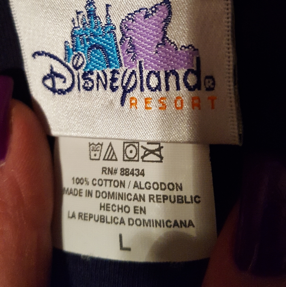 Disneyland resort tee shirt - Picture 3 of 5